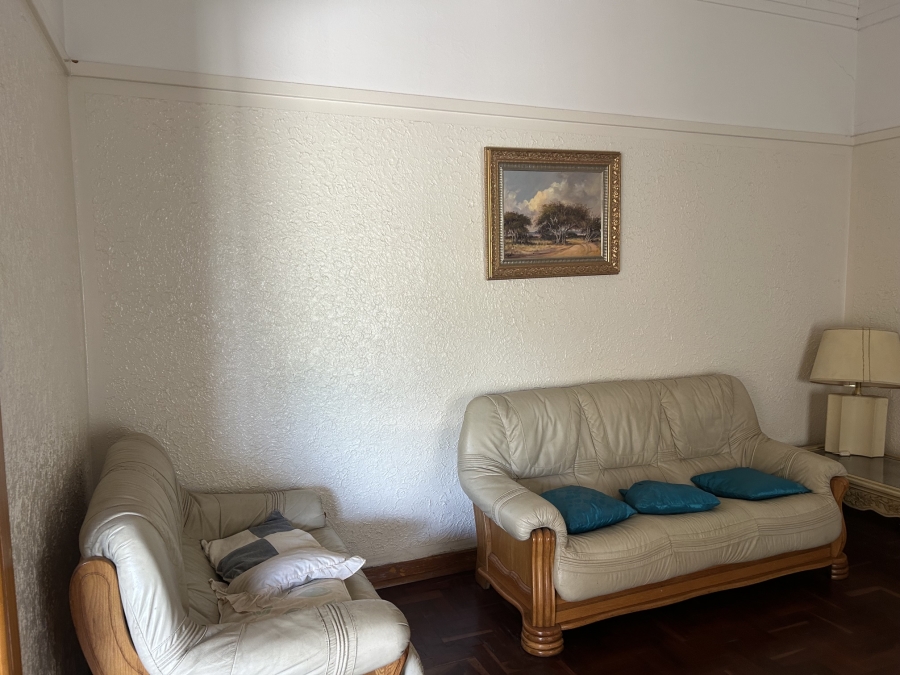 4 Bedroom Property for Sale in Viljoenskroon Free State